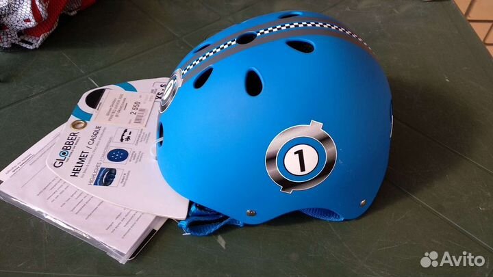 Ролики, шлем, защита