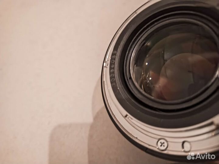 Объектив canon 50mm 1.4