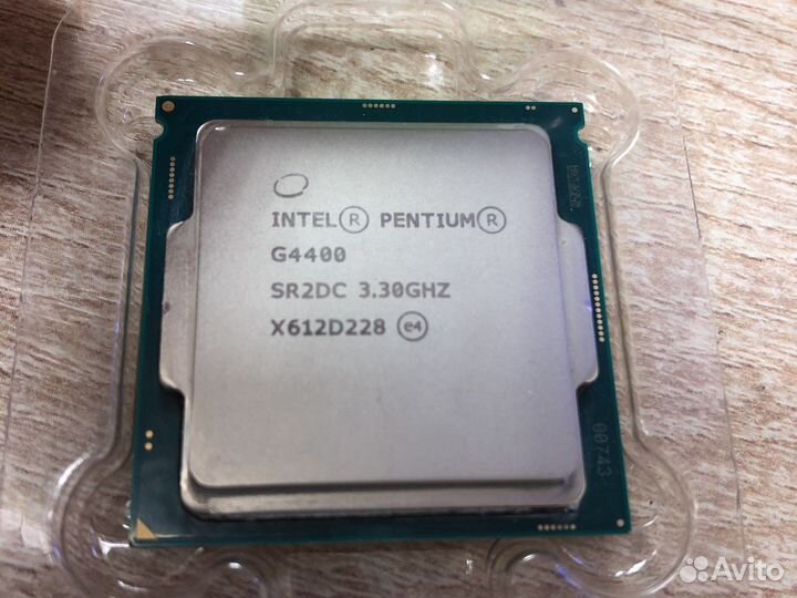 Процессор Pentium G4400