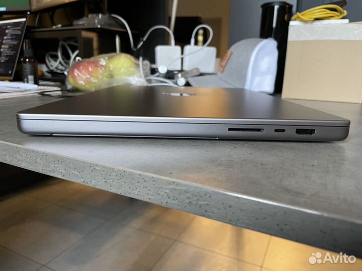 Macbook pro 16.2 процессор M1 Pro 32 Gb RAM 512 SS