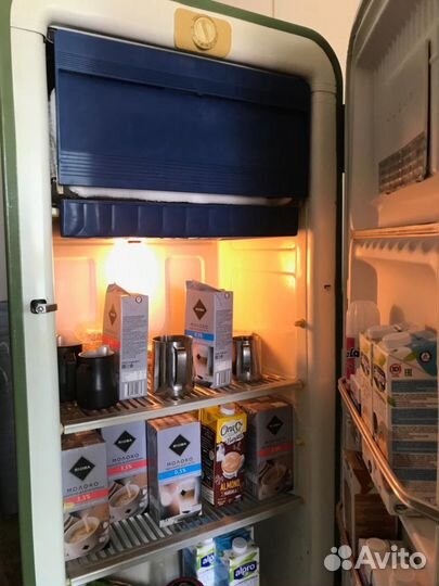 Ретро холодильник ЗИЛ Москва