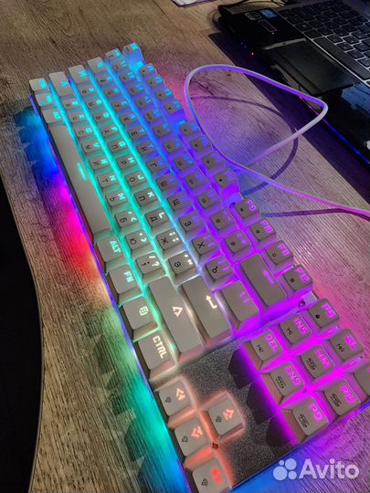 Игровая механическая клавиатура