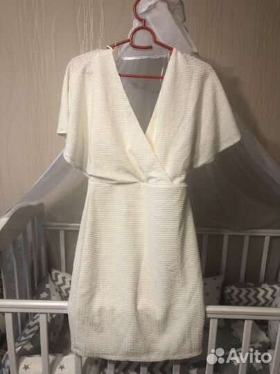 Платье белое новое