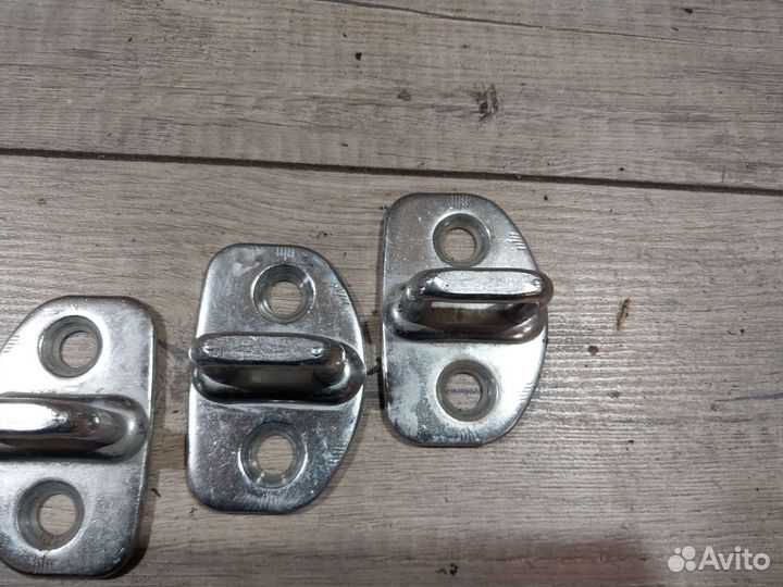 Ответная часть замка двери Volkswagen Golf 4 Bora