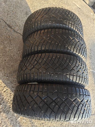 Nitto Therma Spike 265/65 R17 116T