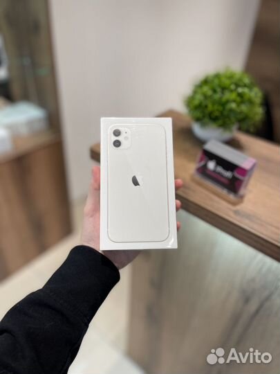 iPhone 11, 64 ГБ
