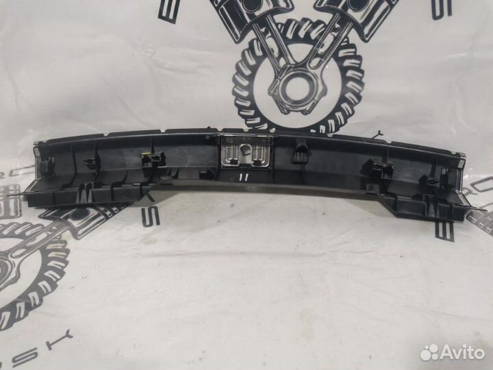 Накладка на заднюю панель Audi A4 (B8, 8k5) 2007