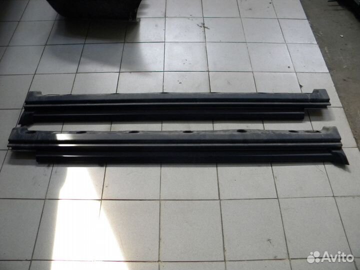 Наружные накладки порогов Range Rover 2008 год