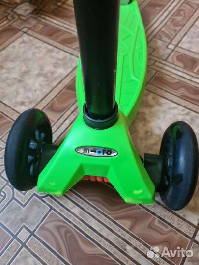 Самокат Maxi Micro