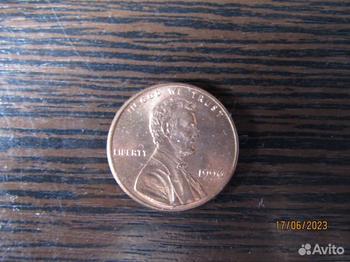 Иностранные монеты цены разные