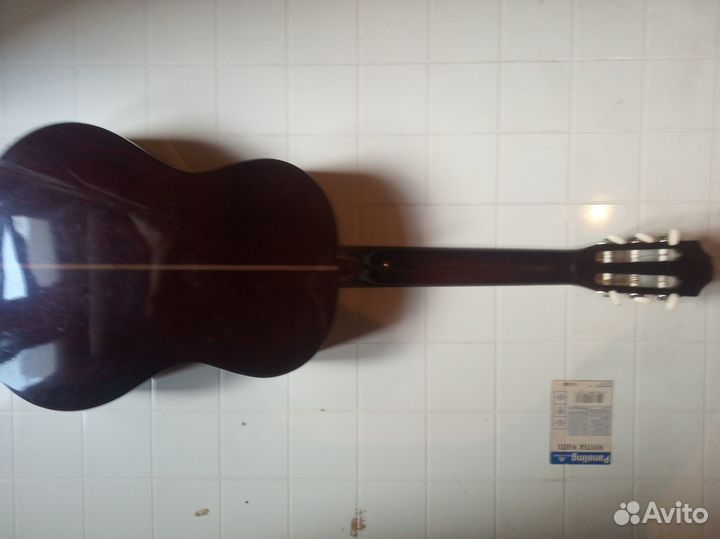 Акустическая гитара
