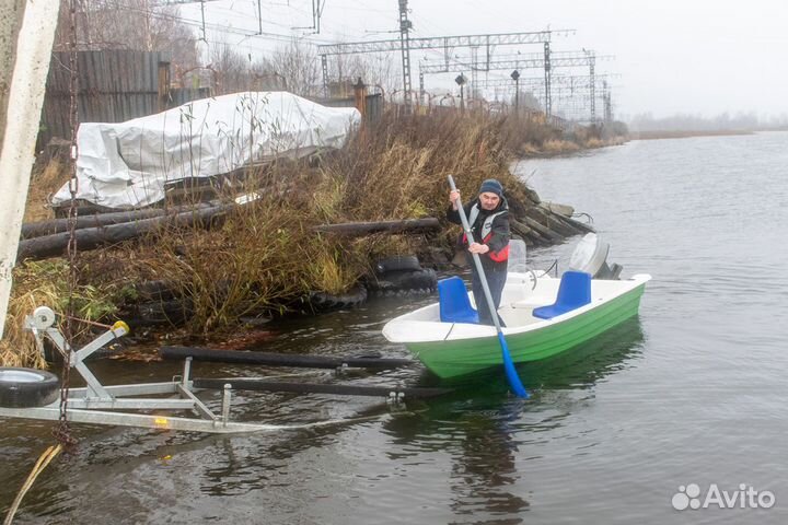Моторно-гребная лодка Виза Легант - 427 Консоль
