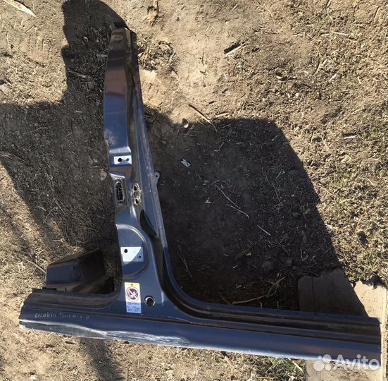 Порог правый Шкода Октавия Тур 2008