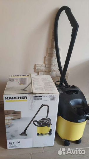 Моющий пылесос б/у Karcher
