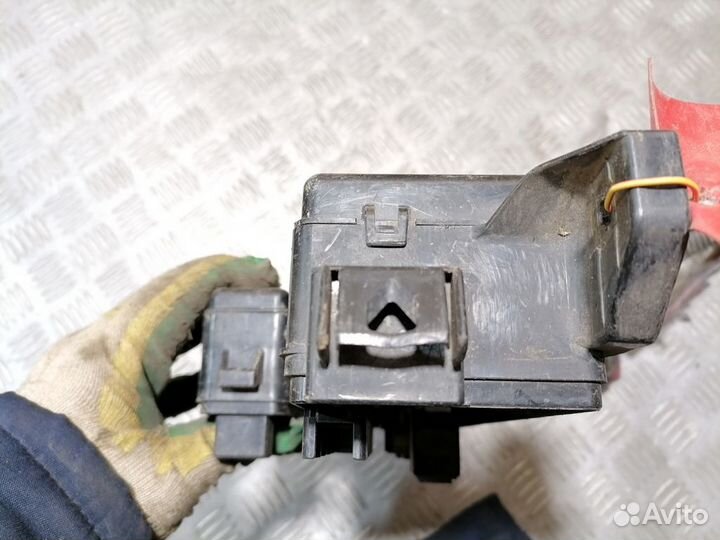 Блок предохранителей моторный Mazda Mpv LW лв