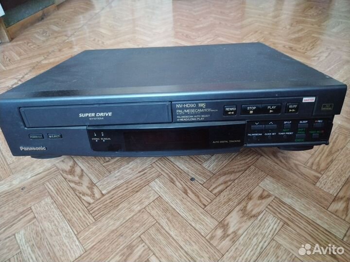 Видеомагнитофон panasonic NV HD 90