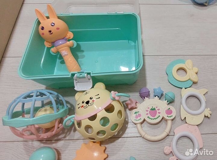 Погремушки набор, прорезыватели, грызунки