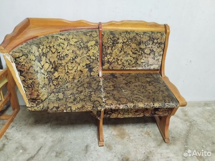 Часть уголка