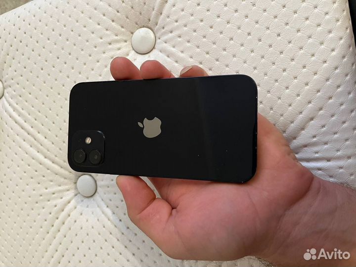 iPhone 12, 64 ГБ