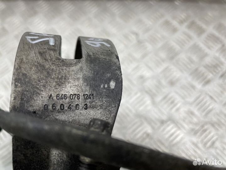 Кронштейн топливного фильтра Sprinter 906