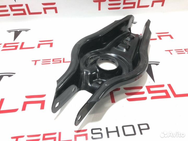 Рычаг задний нижний под пружину Tesla Model Y 2021