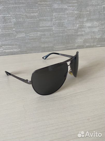 Солнцезащитные очки emporio armani