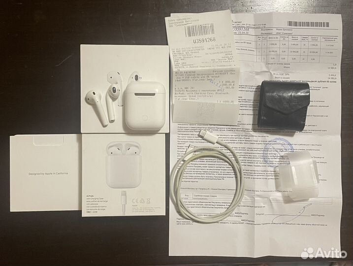 Airpods 2 with charging case