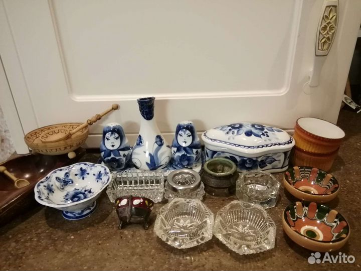 Солонки разные. Ложки фарфор