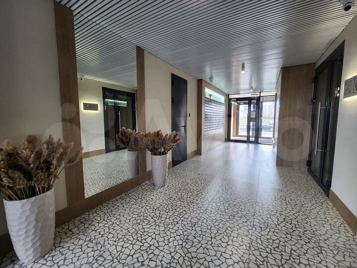 2-к. квартира, 56,2 м², 1/14 эт.