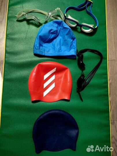 Шапка и очки для плавания для детей