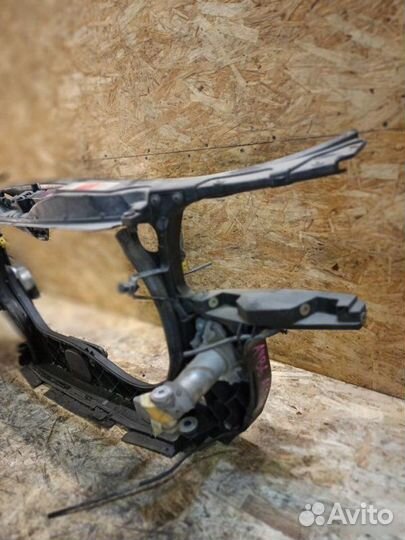 Панель телевизор передний Audi A4 B6 ALT