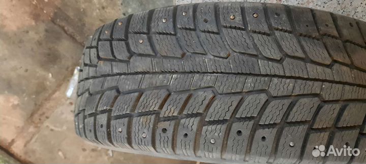 Колесо б/у R16 зимнее