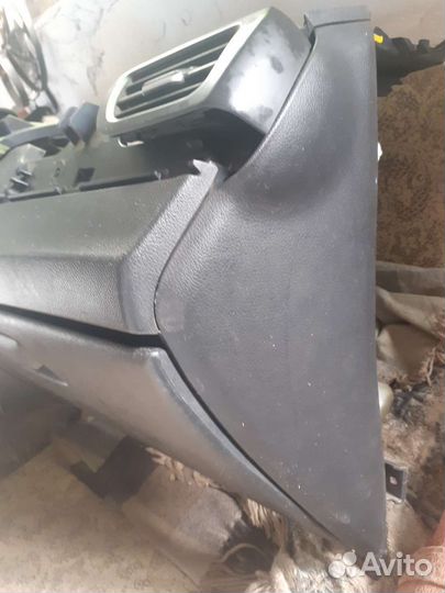 Накладка на торпеда панель kia rio 3