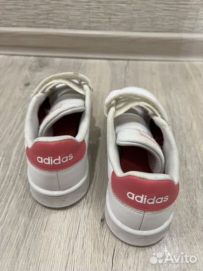 Кроссовки adidas