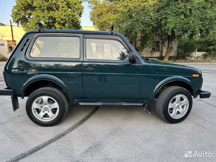 LADA 4x4 (Нива) 1.7 МТ, 2009, 165 000 км