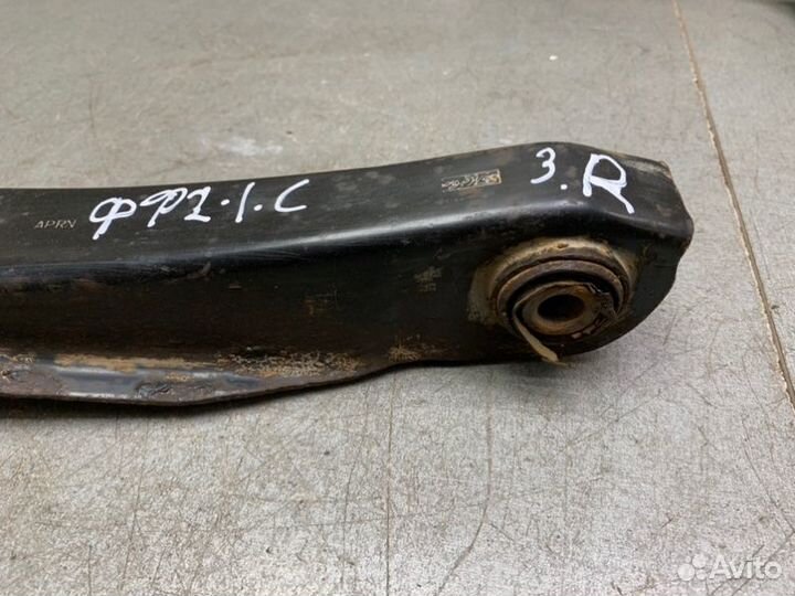 Поперечный рычаг задний правый Ford Focus 2 седан