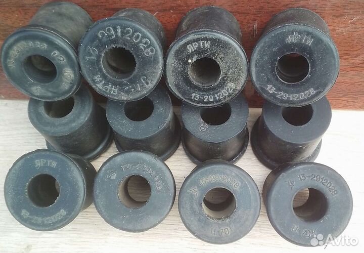 Рессорные втулки на а/м Волга газ24