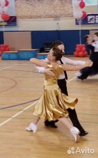 Рейтинговое платье для бальных танцев