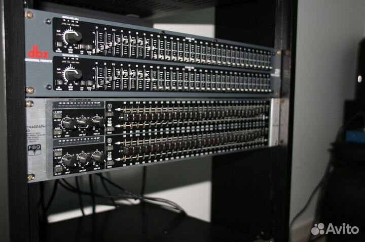 Эквалайзер Behringer FBQ3102HD