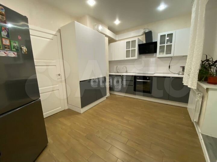 3-к. квартира, 81 м², 2/16 эт.