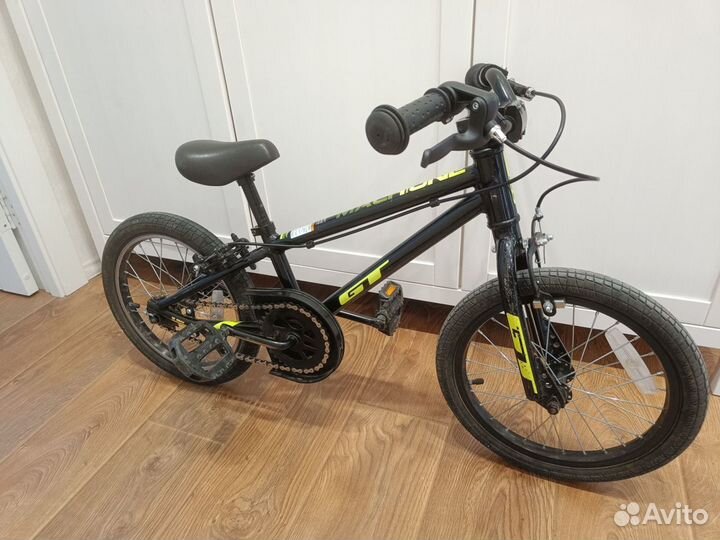 Детский велосипед GT mach one BMX 16