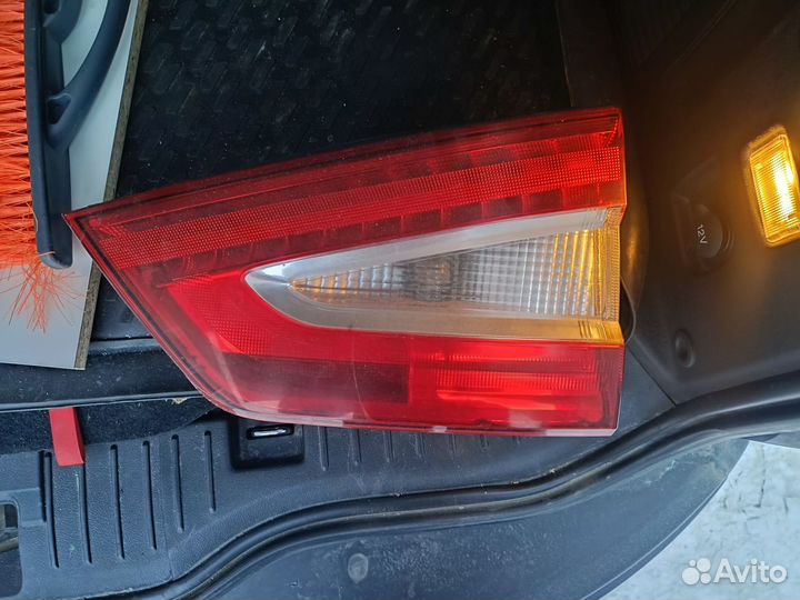 Фонарь задней внутренней правый форд Галакси
