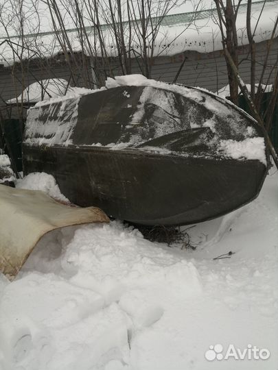 Лодка Обь-М