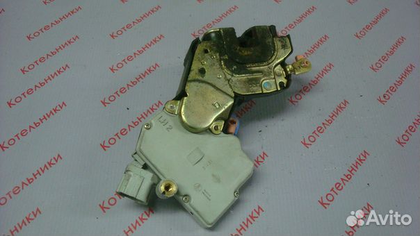 Nissan 80503-BM660 Замок передней левой двери