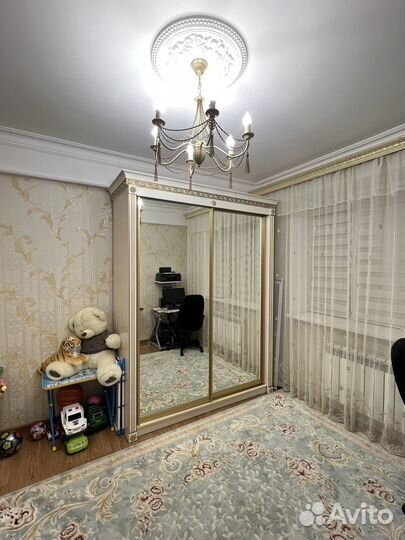 Шкаф купе с зеркалом