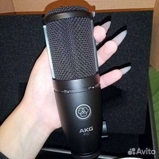 Микрофон akg p120