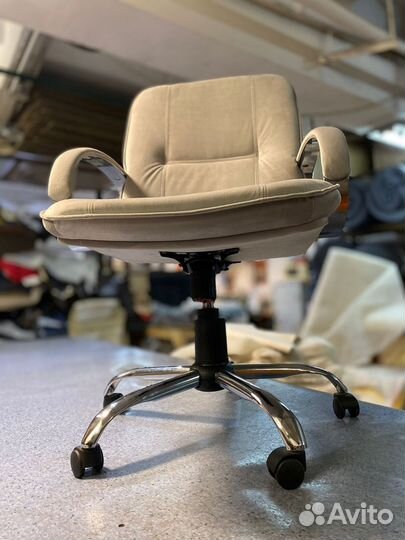 Кресло офисное