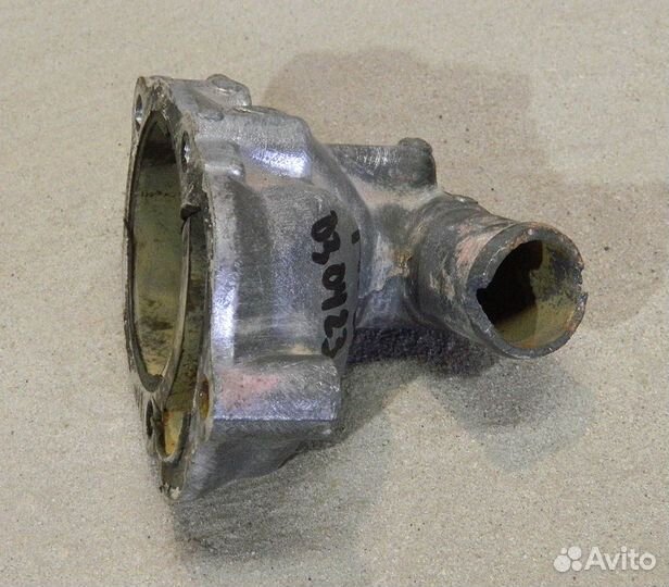 Крышка термостата Nissan Maxima J30 3.0