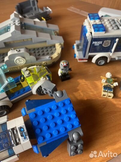 Lego City ограбление музея 60008