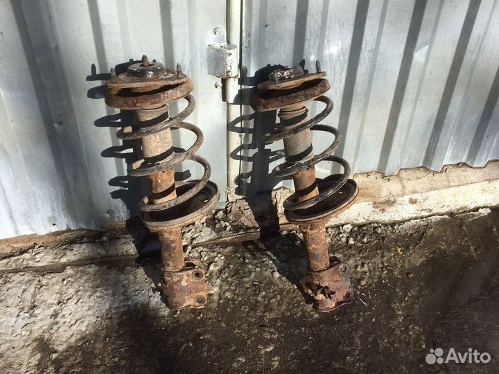 Амортизаторы передние Mitsubishi lancer 9